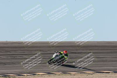 media/Jan-15-2026-Racers Edge (Thu) [[dfebeb70ab]]/3-B Group/Session 2 (Bowl Exit)/